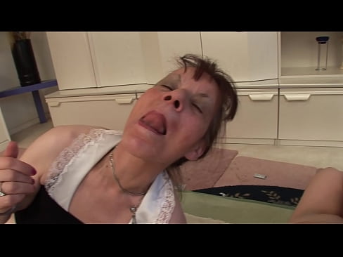 ❤️ Mae gan ddwy nain ac un taid driawd ️❌ Porno wrthon ni ☑