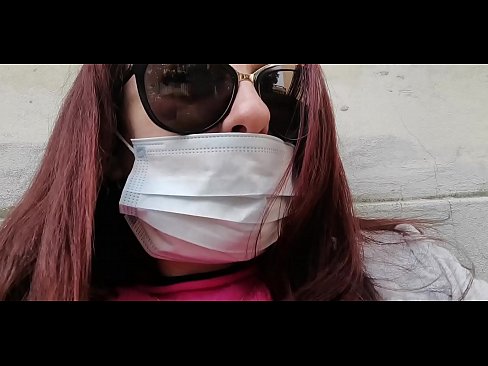 ❤️ Nicoletta yn dial ar ei chymydog ac yn pees yn ei garej (Cwarantîn Eidalaidd Arbennig Covid19) ️❌ Porno wrthon ni ☑