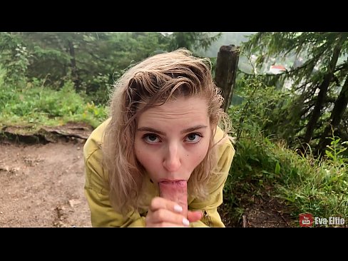 ❤️ Merch yn llyncu cum ar ôl blowjob cyhoeddus - Eva Elfi ️❌ Porno wrthon ni ☑